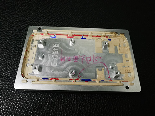 东莞手机热流道