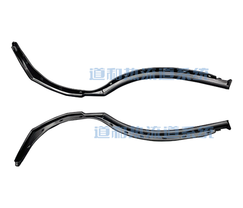 VOLVO汽车C柱挡...