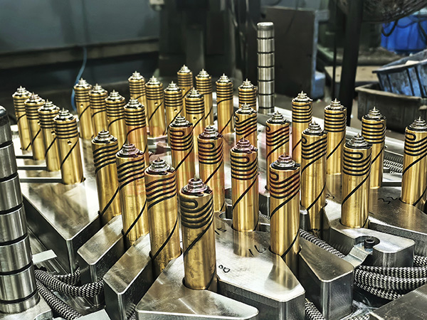 一出32尖点热流道